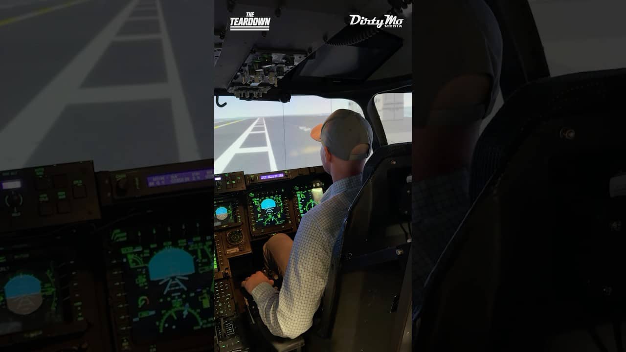 Jeff Gluck LANDED an osprey on an aircraft carrier in a real Navy flight simulator 😭