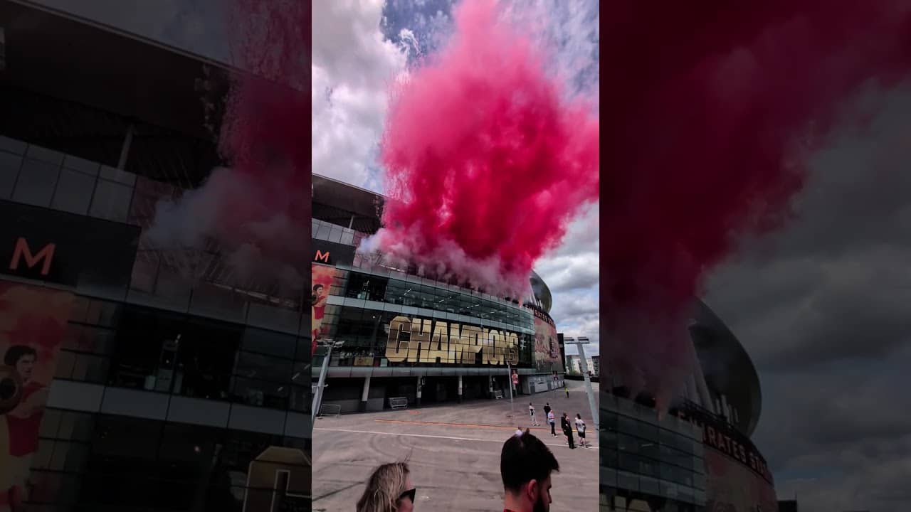 FIREWORKS AT THE EMIRATES STADIUM!
