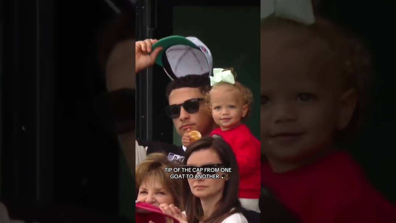 #patrickmahomes is loving Temwa Chawinga's hat trick 🐐 #nwsl #soccer #goal #kansascity