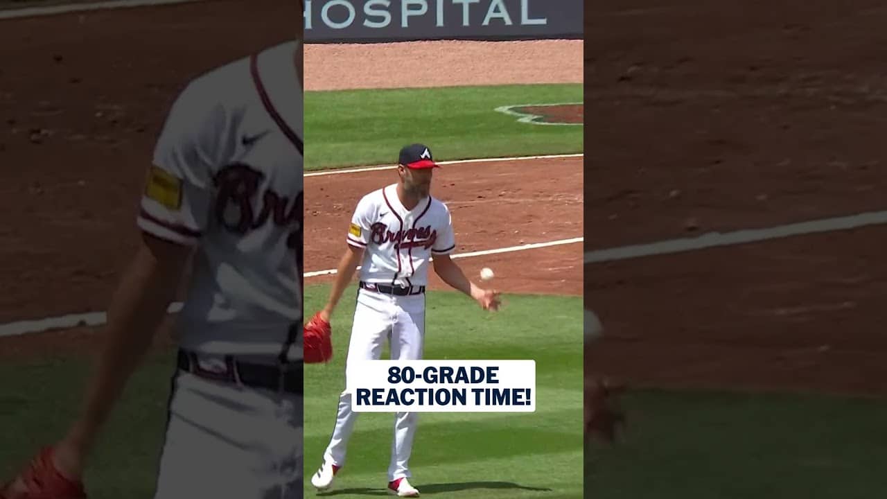 Chris Sale's reflexes 😳