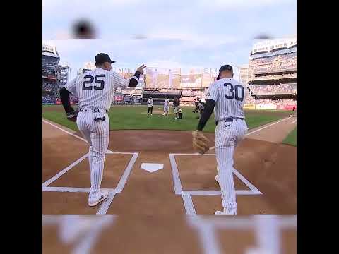 Jalen Brunson & Josh Hart toss first pitches at Yankee Stadium after securing Knicks' NBA title 😤