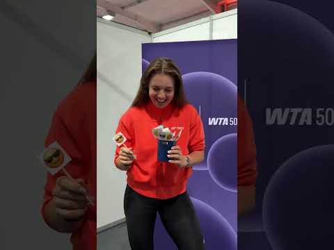 Everything is chill, don’t worry about 😜Which emoji?! with Linda Noskova! #wta #travel #tennis