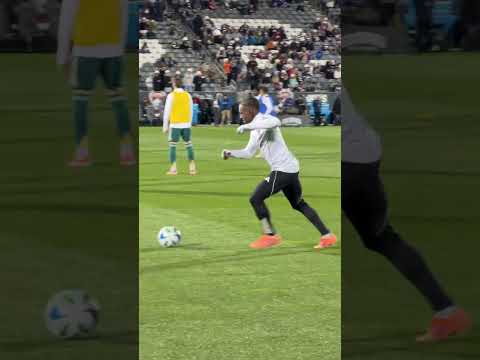 🤯 CRAZY FIRST TOUCH 🦂