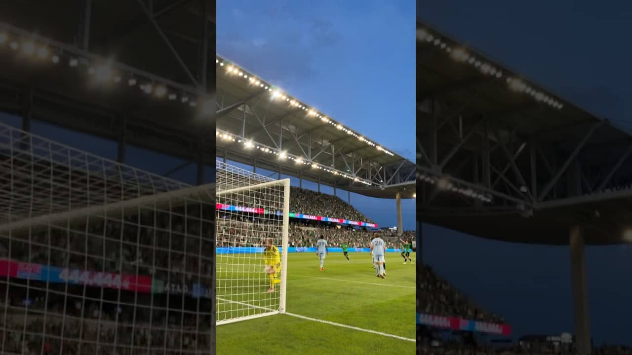 Mikkel Desler banger on the eve of halftime! 🎯