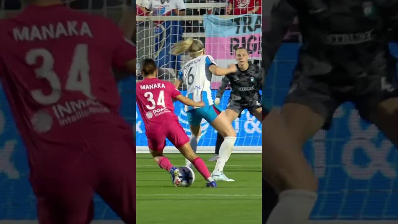 As they say, bend it like Manaka 🙂↕️