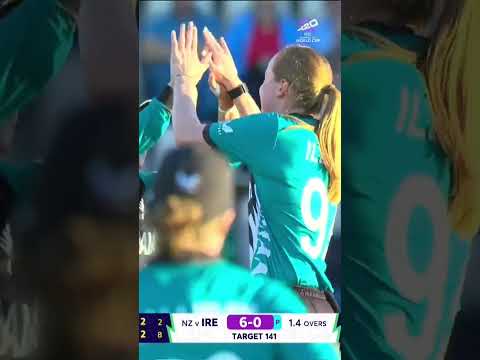 Amy Hunter has no answer to that scorching yorker from Bree Illing 💥 #T20WorldCup