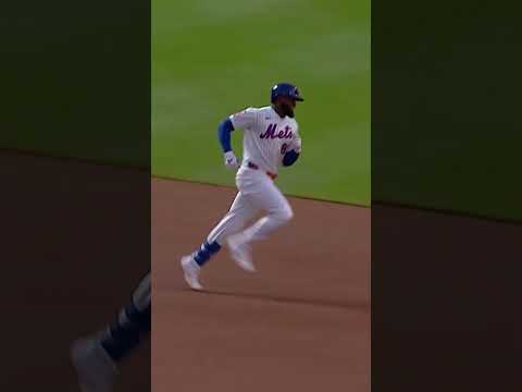No doubter from Luis Robert Jr.! ๐ฅ
