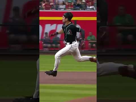 Corbin Carroll created a run with his speed ⚡