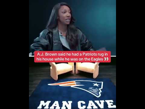 A.J. Brown said he was still repping the Patriots š (via @7pminbrooklyn/IG, @mariataylor/IG)
