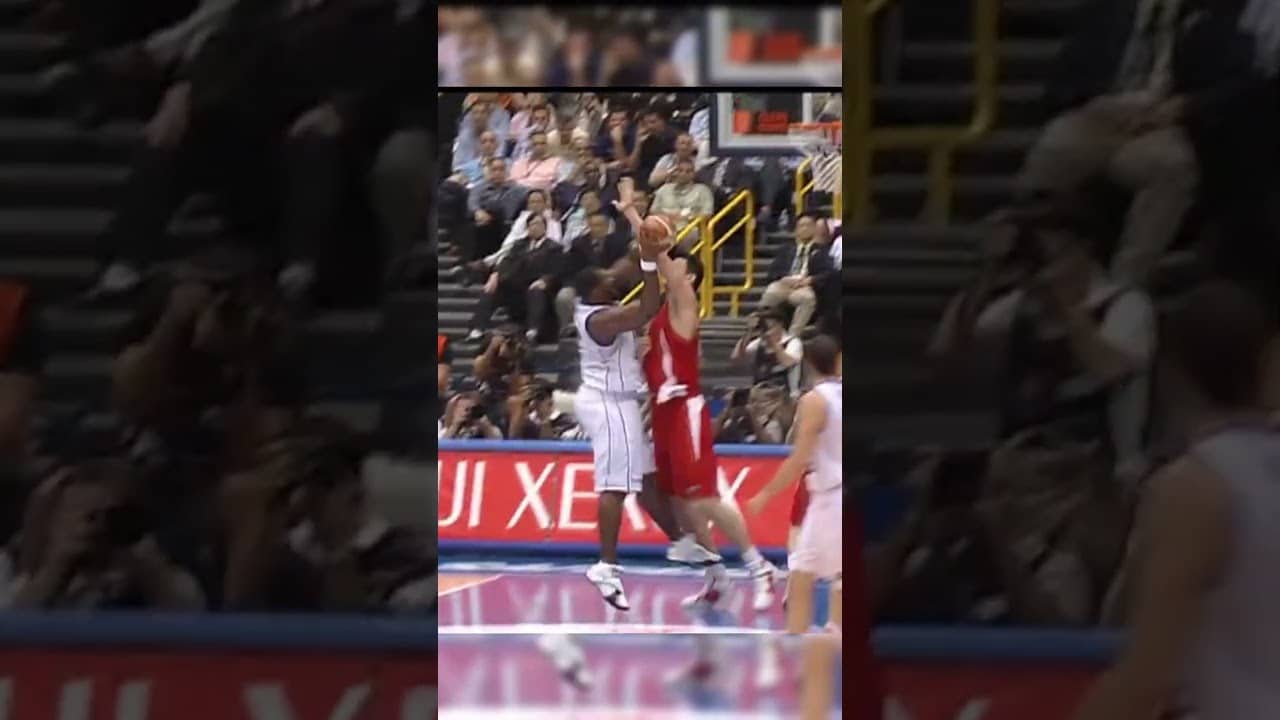 This battle between Yao Ming & Sofoklis Schortsanitis was something special 🔥 #FIBAWC