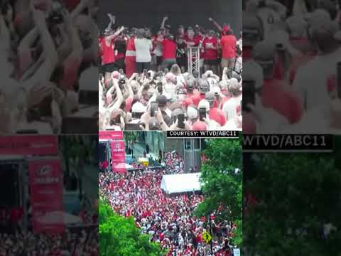 Rod goes TARPS OFF at the parade! πͺ