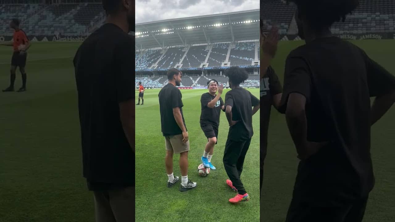 MNUFC's Front Office Black and Blue Cup