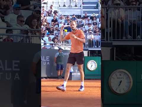 The skill of Medvedev is absurd ๐