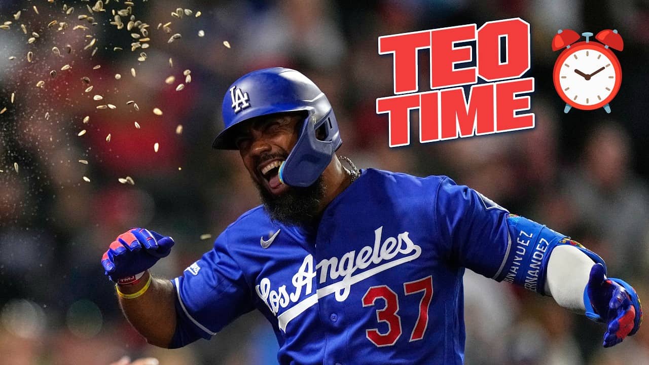 Teoscar Hernández hits a two-run home run for the Dodgers in the 6th inning 🔥 | MLB Highlights