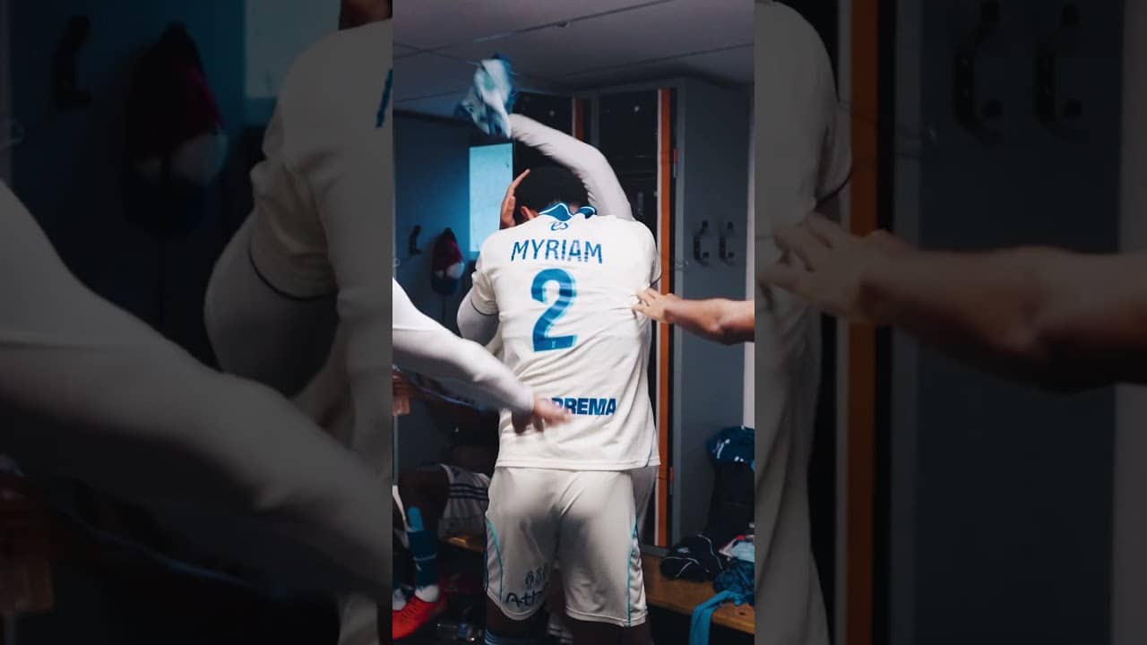 Les buteurs à l’honneur dans le vestiaire 🤪🗣️