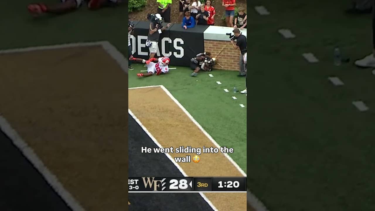 And he got a foot down 😱 #wakeforest #accfootball #collegefootball
