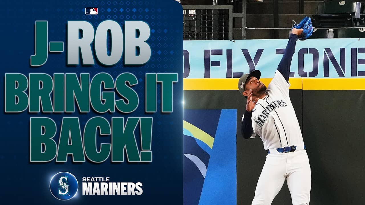 Julio Rodríguez GETS UP for an INCREDIBLE HOME RUN ROBBERY! 🤯🙅 | MLB Highlights