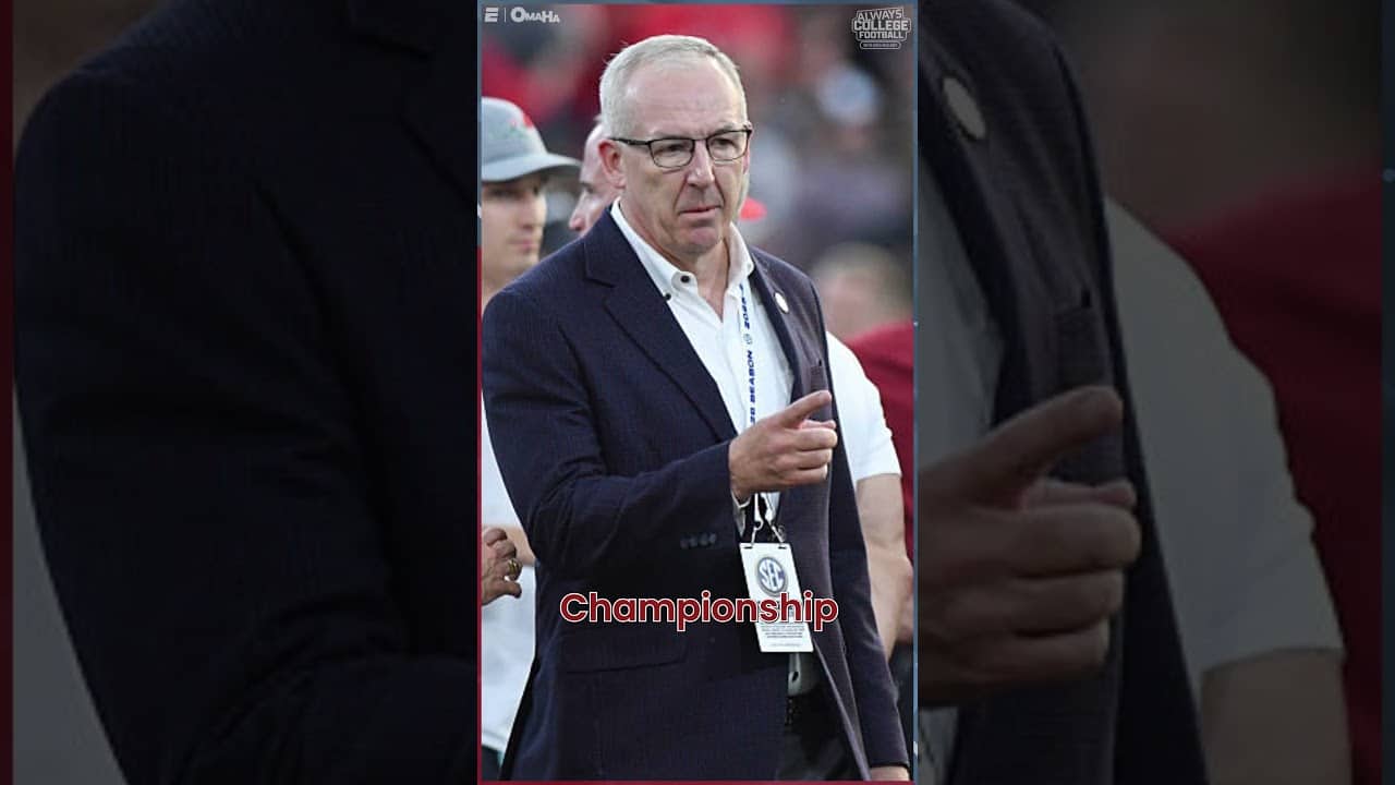 McElroy's BOLD prediction on the future of the CFP ๐