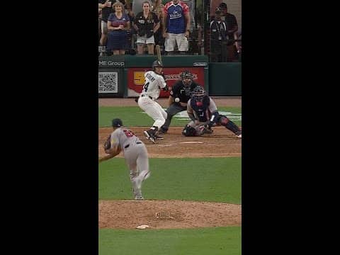 BRADEN MONTGOMERY HITS A WALK-OFF HOME RUN IN HIS MLB DEBUT!