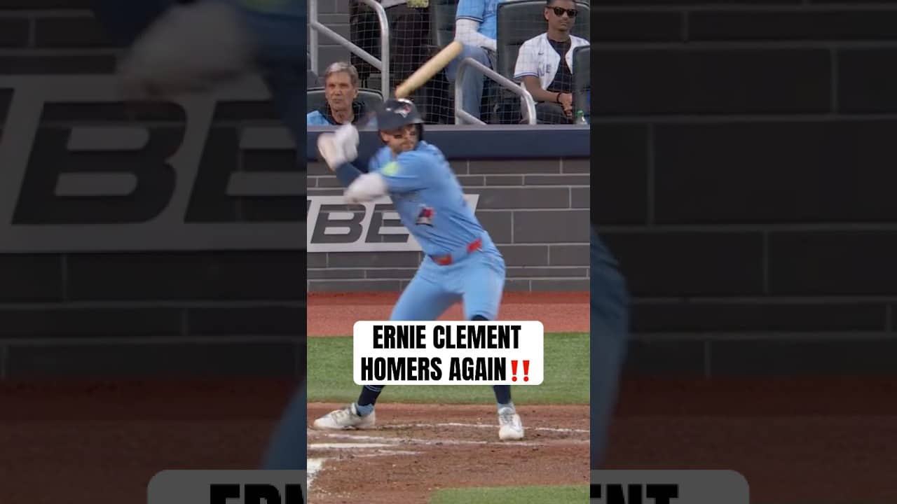 Ernie Clement continues to CRUSH 🐶 #MLB #Toronto #BlueJays