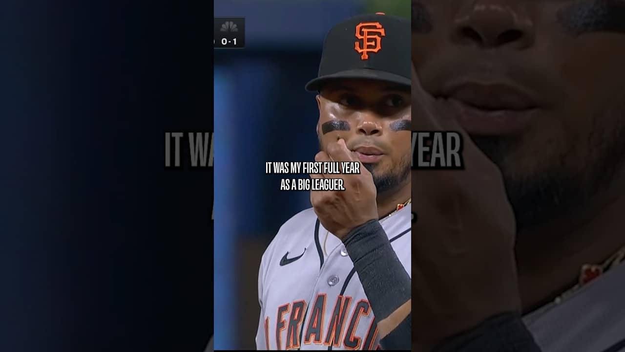 Broadcast storytime with Dave Flemming and Javier López 🎙️😂