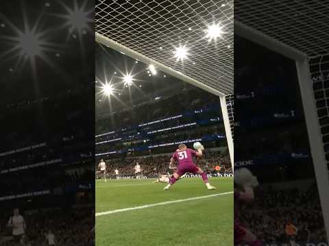Two sensational saves from Toni Kinsky π§€