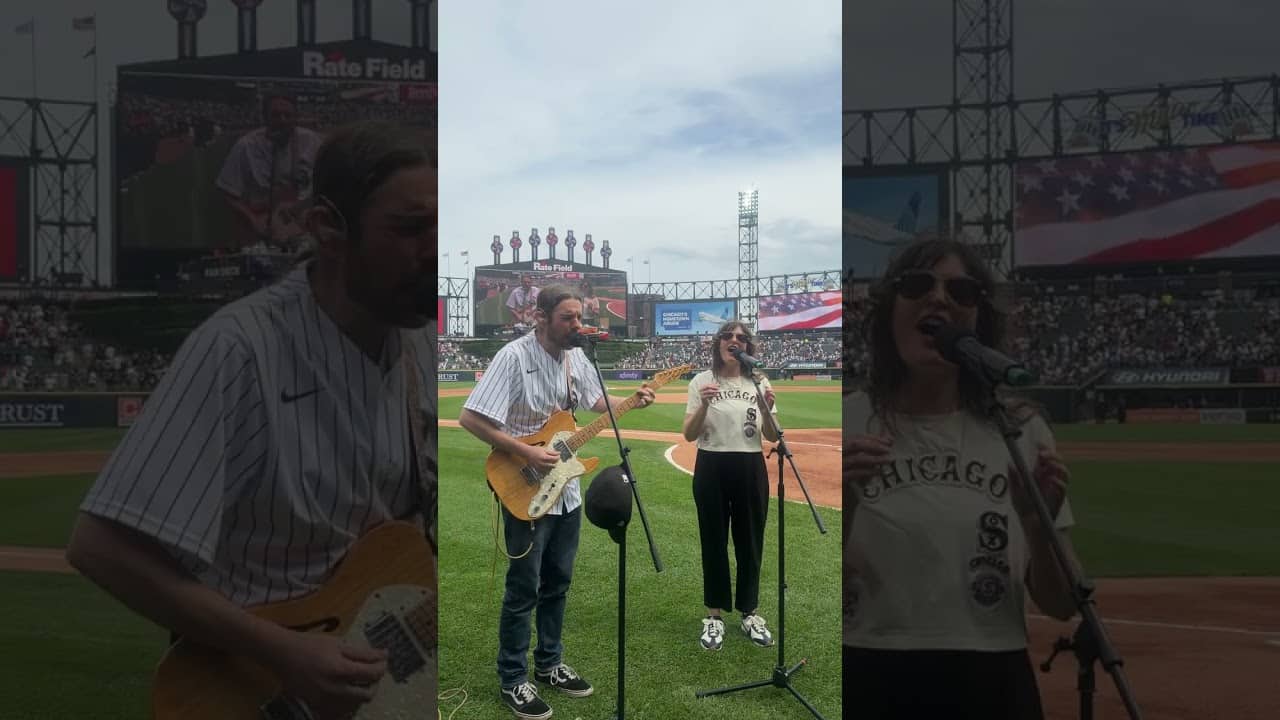 Today's National Anthem courtesy of The Empty Pockets! 🇺🇸 #anthem #MLB #america