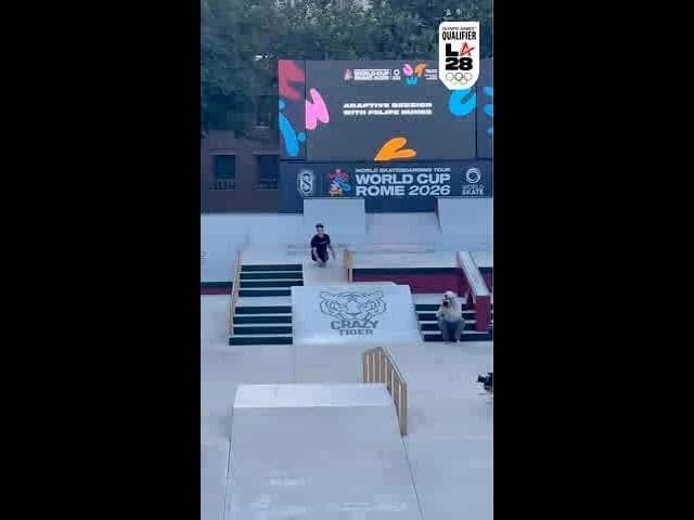 Felipe Nunes throwing it down in between semifinal heats at the #WSTWorldCupRome2026 🛹 😮💨
