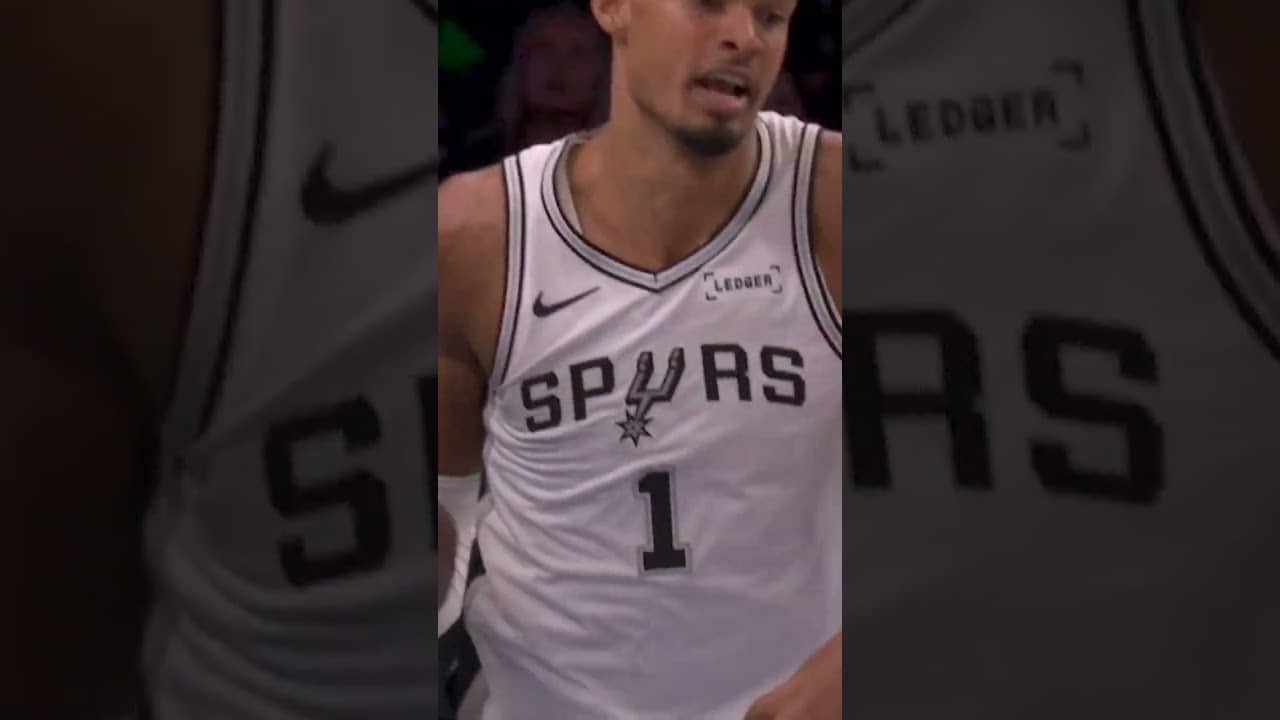 That ๐ฆโก๏ธ๐ฝ connection #spurs #nba #playoffs #deaaronfox #wemby