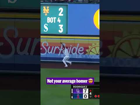 An unorthodox home run for TJ Rumfield 👀