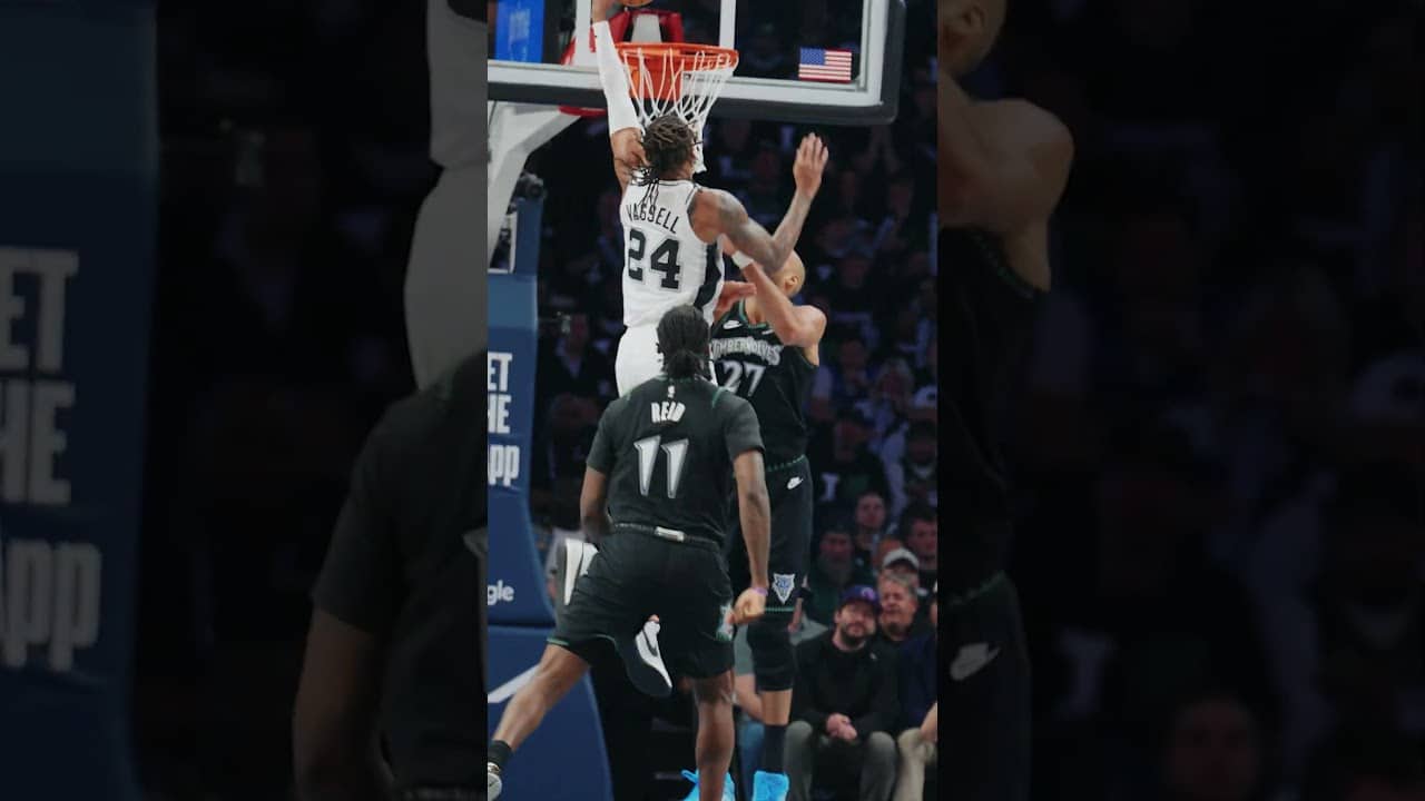 NASTY DEV ๐ฅ #spurs #nba #playoffs #devinvassell #dunk