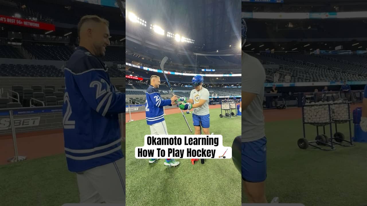 George Springer taught Kazuma Okamoto how to play hockey π₯Ήπεηγ«γγγ±γΌγζγγγΈγ§γΌγΈ