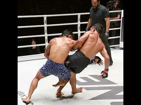 Perfect counter ๐ฏ Can Lito Adiwang stop Eko Roni Saputra at ONE Fight Night 43?
