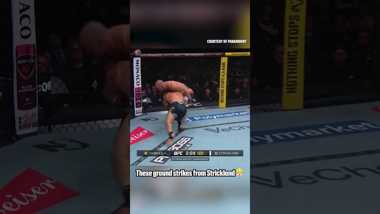 Sean Strickland with the big strikes on Khamzat Chimaev ๐ฟ #UFC328 (via Paramount)