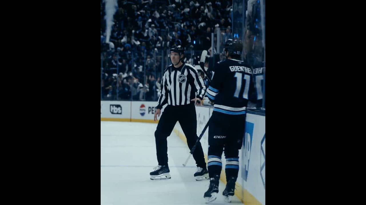 Dylan Guenther with an absolute laser ๐ฅ