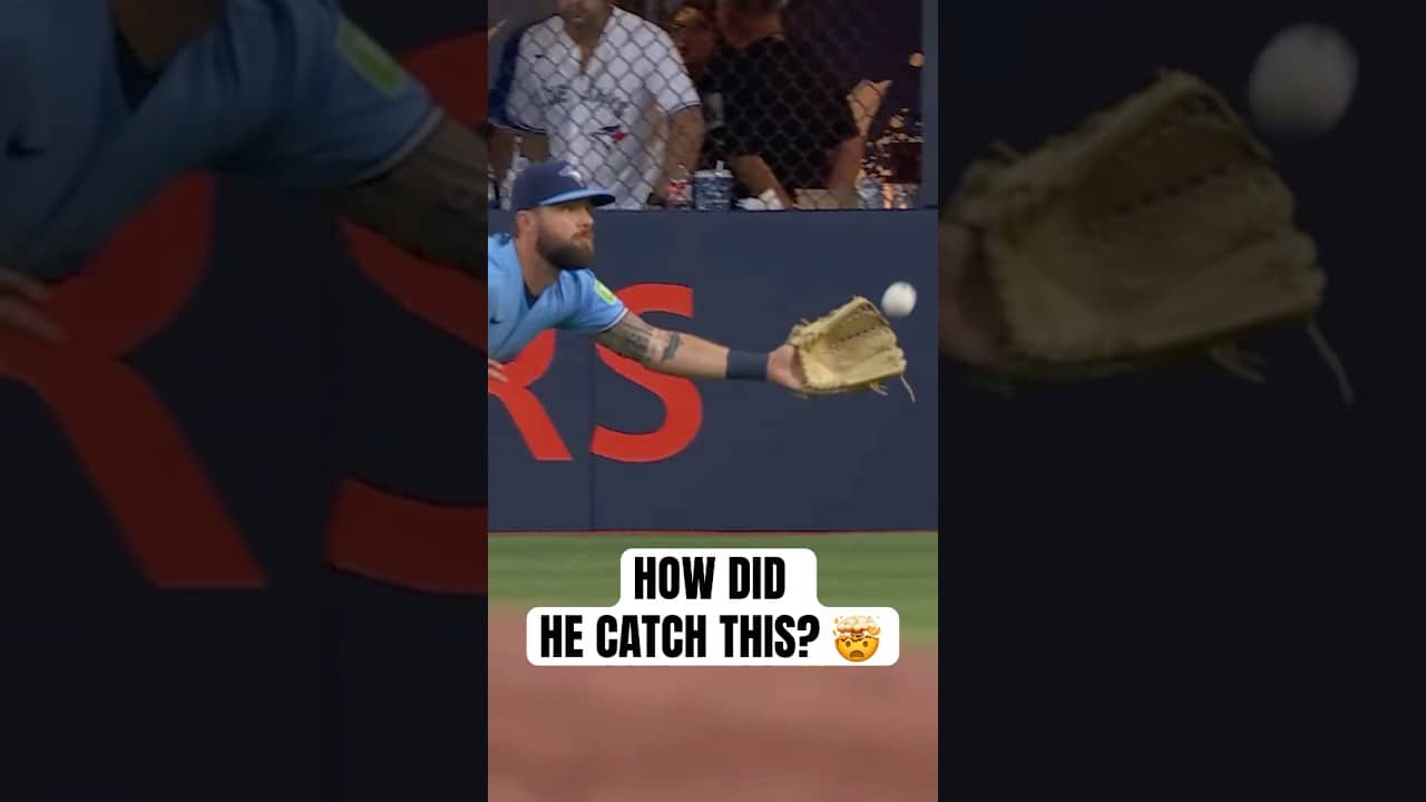 NO QUIT IN NATHAN LUKES 👏 #MLB #Toronto #BlueJays