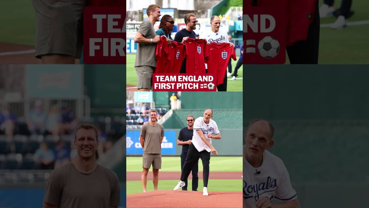The England national football team visits the Royals! 🏴