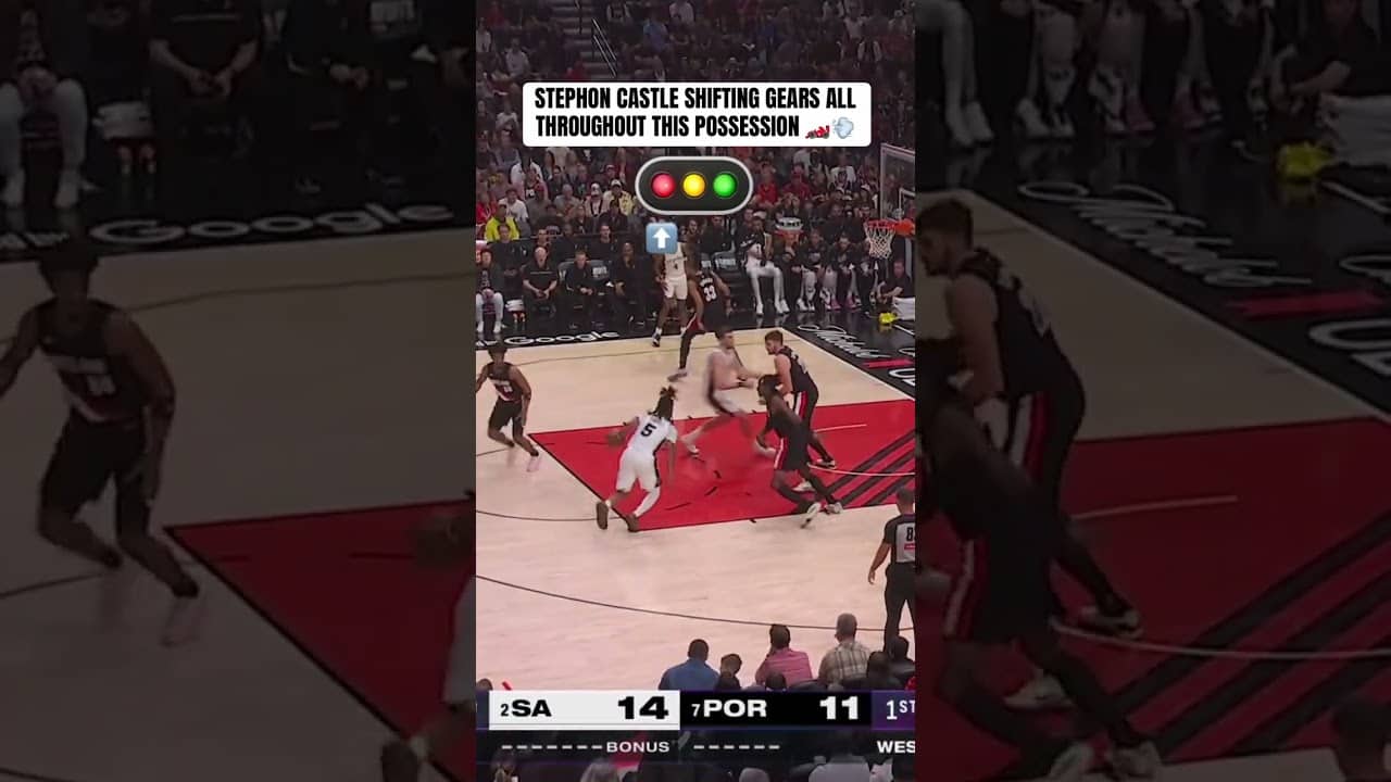 Stephon Castle controlling his speed to get to the cup 💪