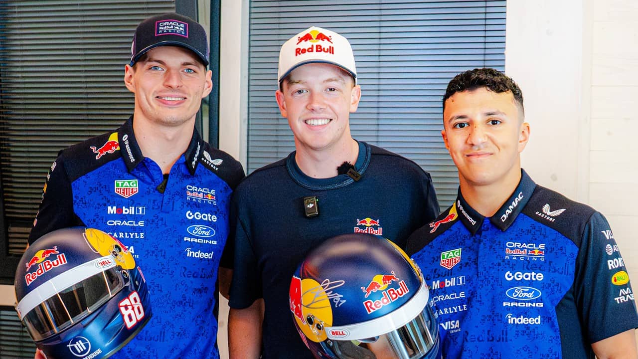 Formula 1 Drivers Attempt NASCAR!