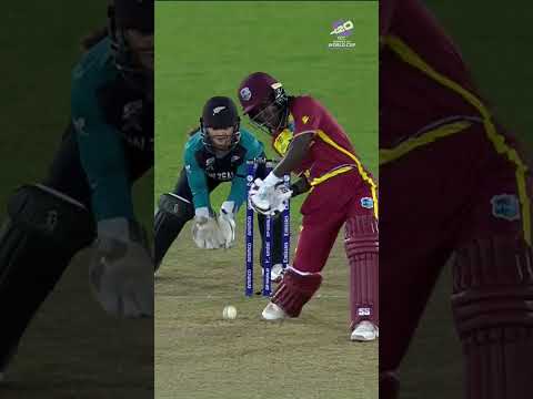 Maddy Green's perfect boundary catch | Women's T20 World Cup 2026