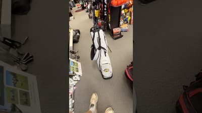 A $180 Oakmont bag?! 😯 #golf