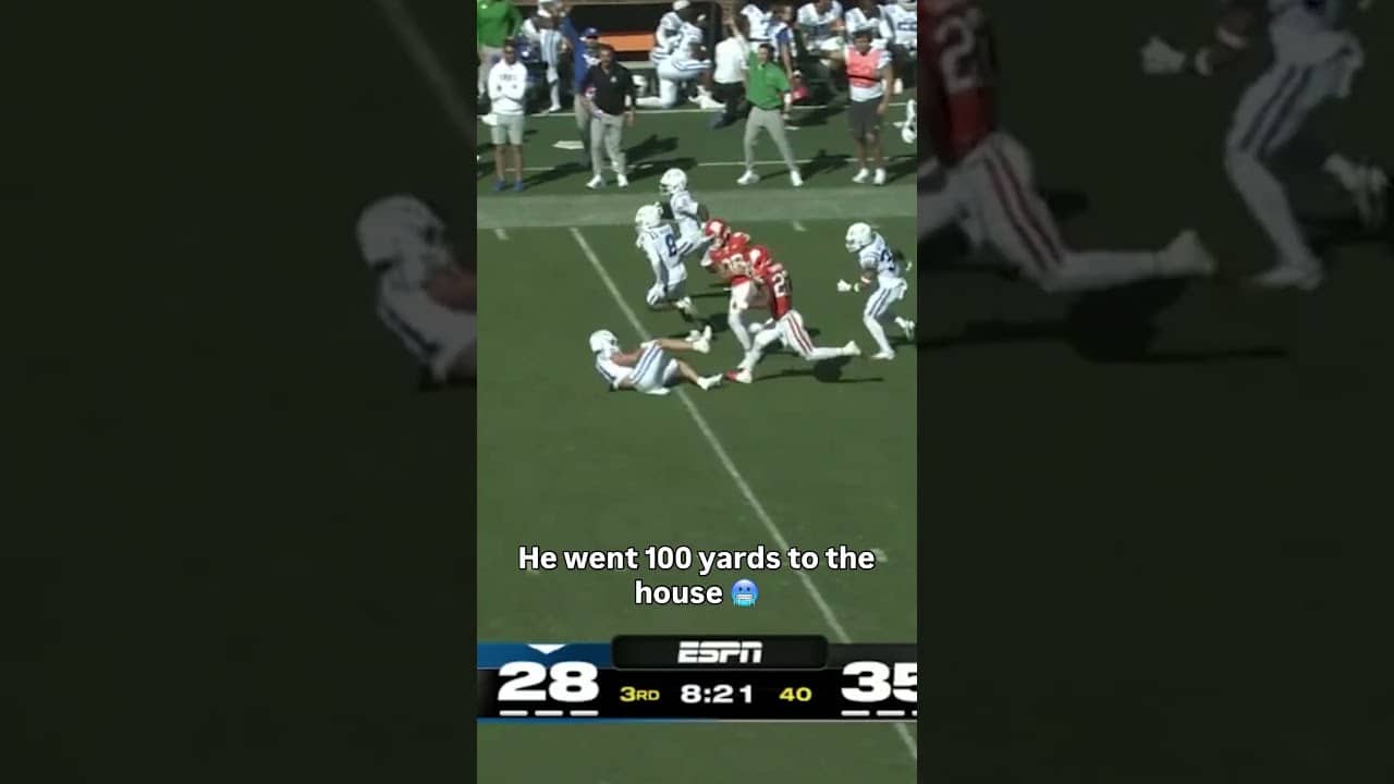Showing off his speed 🤯 #dukebluedevils #accfootball #collegefootball