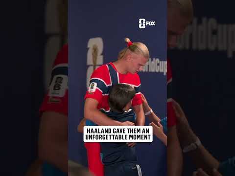 A wholesome walkout for Haaland 🇳🇴