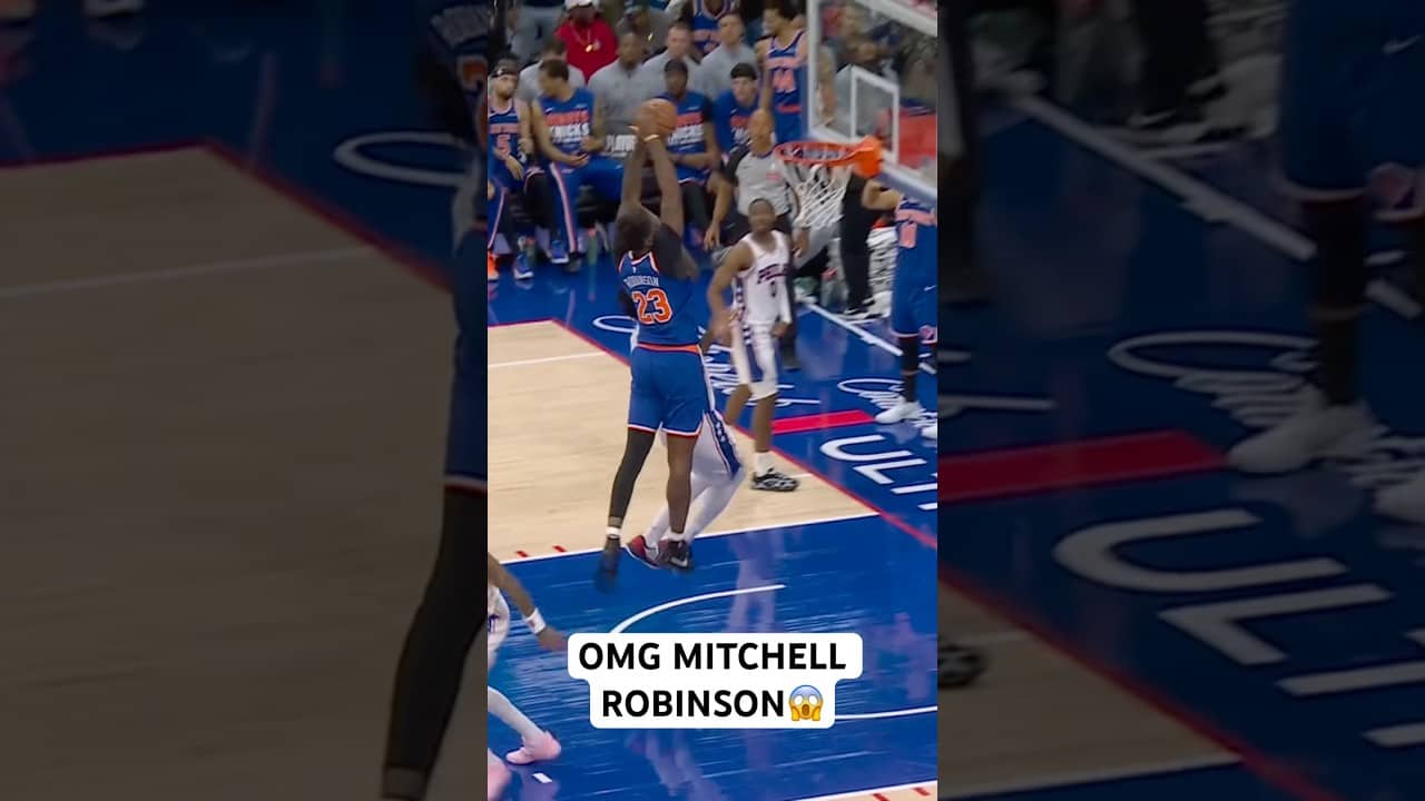 This Mitchell Robinson alley-oop was NASTY😮💨