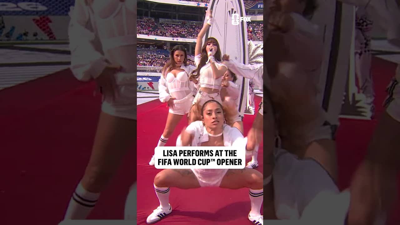 LISA bringing the 🔥 before USA vs Paraguay