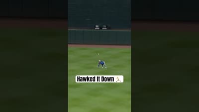 Daulton Varsho tracked it down 😤 #MLB #BlueJays