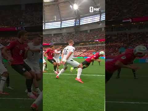 A beautiful diving header to extend the Egyptian lead