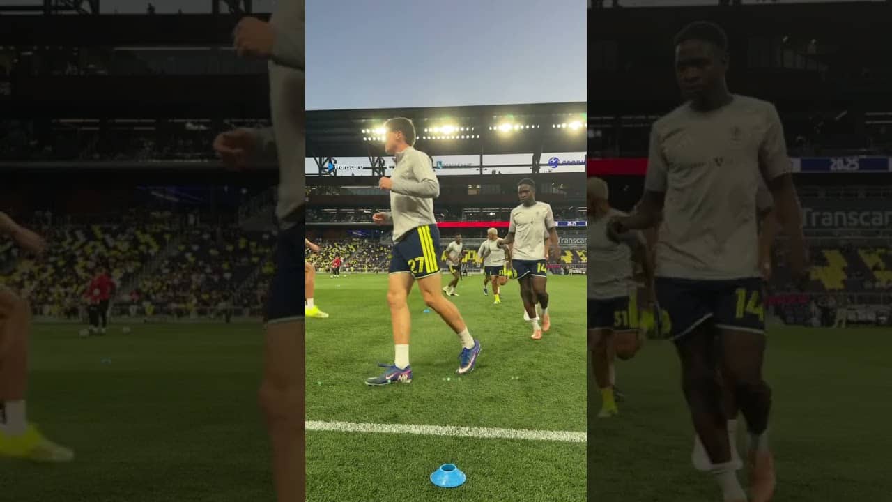 Gettin' loose, gettin' warm ๐ช #nashville #soccer #MLS #bobblehead #warmups