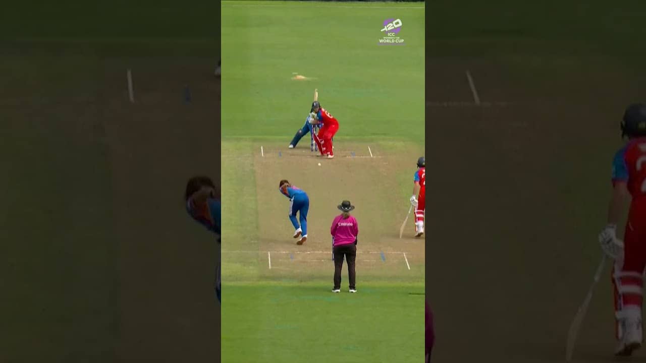 Danielle Gibson provided the late flourish for England 💥