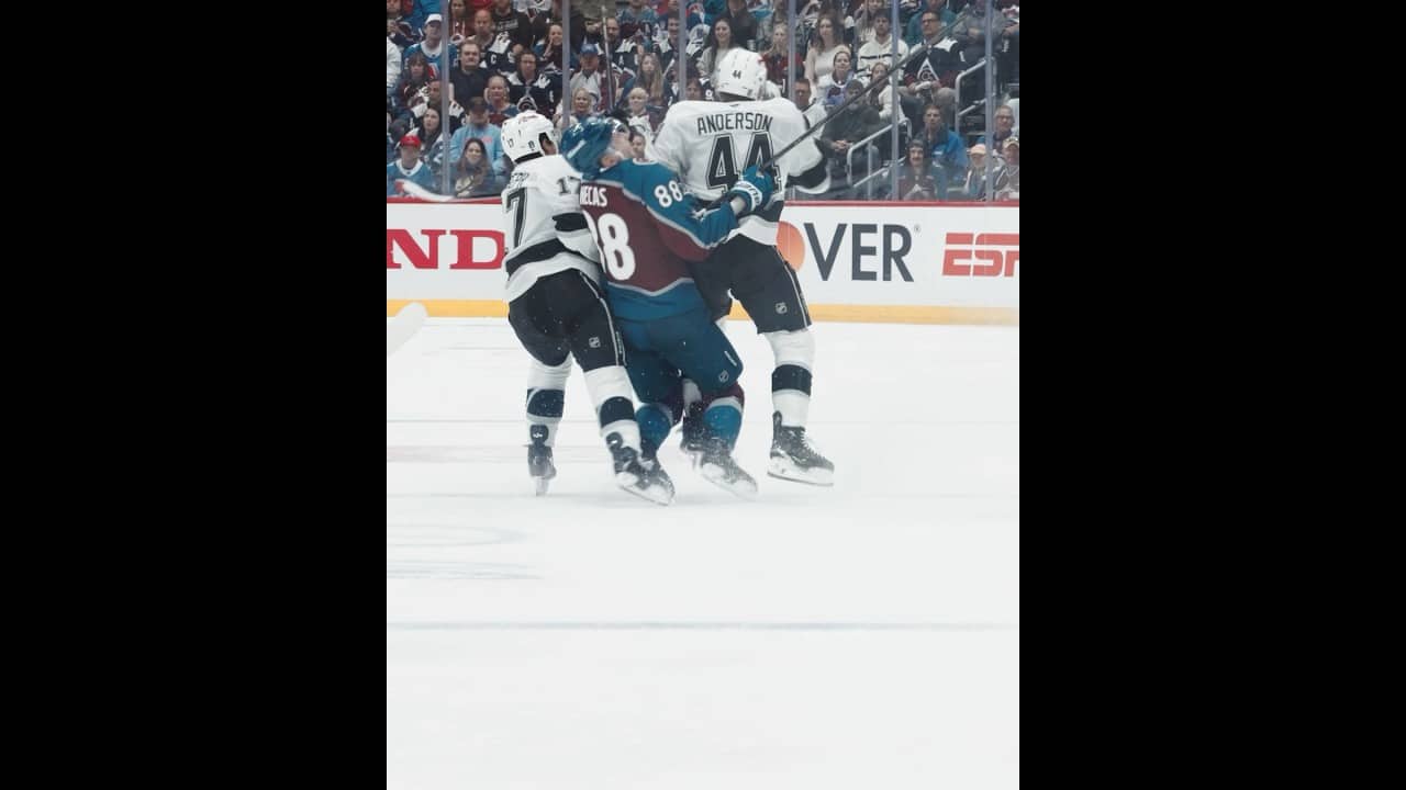 BOOM 💥 #lakings #hockey
